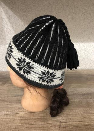 Шапка 2