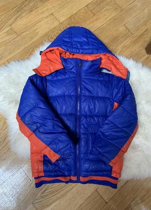 Зимова куртка з капюшоном на хлопчика ріст 104 см
