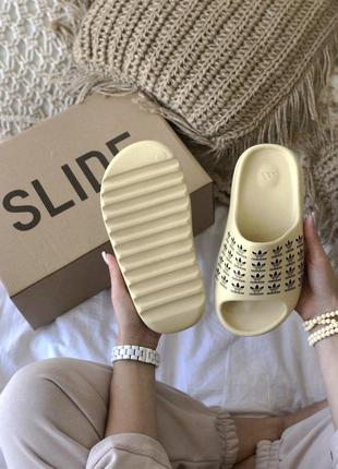 Adidas yeezy slide logo9 фото