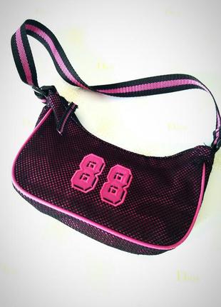 Стильна спортивна сумочка для маленької модниці3 фото
