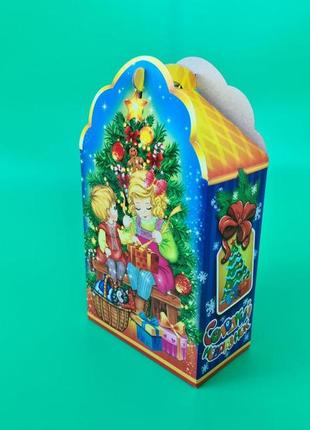 Новогодняя коробка для конфет №224 (700гр) дети с подарками (25 шт)