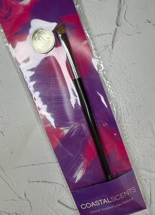 Кисть для підводки coastal scents classic angled liner natural