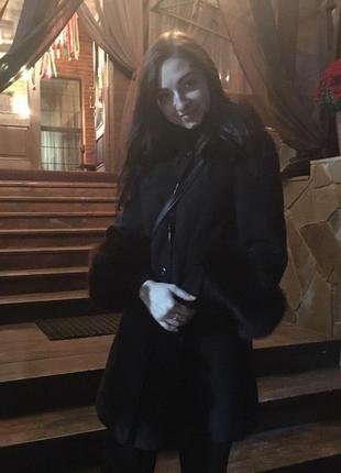 Кашемировое пальто с мехом песец