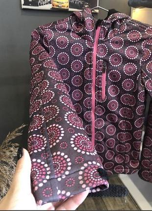 Легкая прочная куртка crivit 2