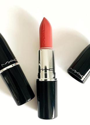 Помада mac lustre glass