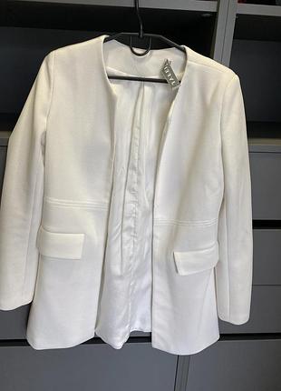 Піджак білий