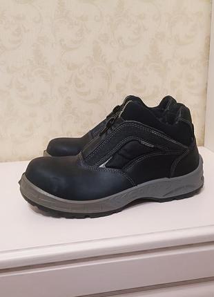 Спецвзуття черевики робітники з захистом cofra