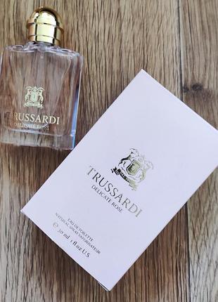 Туалетна вода trussardi delicate rose