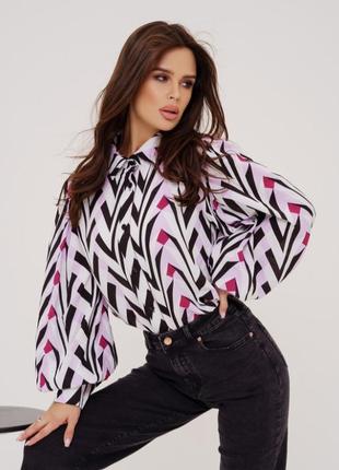 Бело-сиреневая рубашка с объемными рукавами