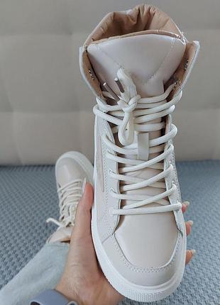 Жіночі ботінки boots beige white v2

женские ботинки
