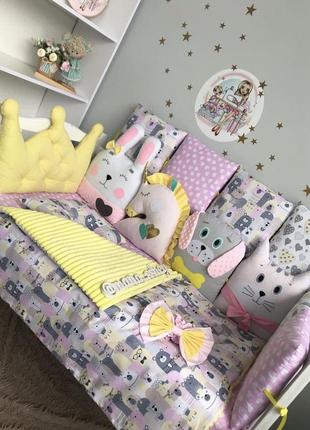 Комплект в дитяче ліжко з бортиками-іграшками1 фото