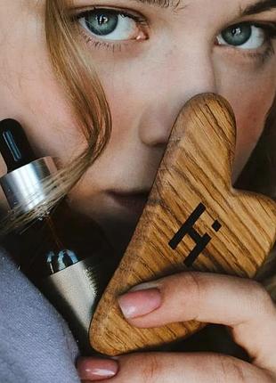 Деревянний шкребок гуаша