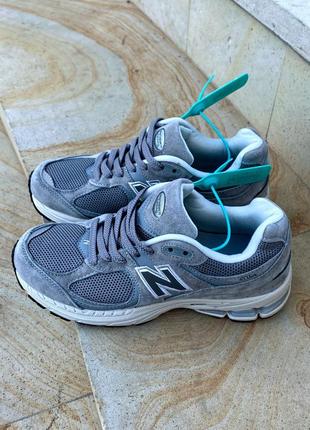 New balance 2002r grey популярні легкі кросівки беланс з сіточкою популярные серые легкие кроссовки демисезон мужские женские2 фото