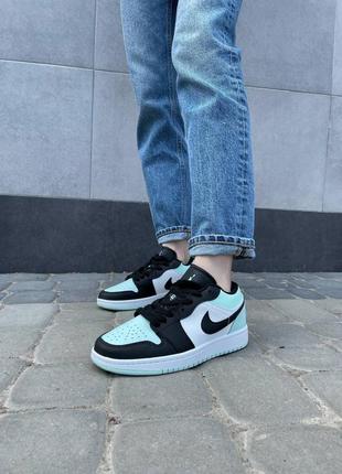 Кросівки жіночі nike air jordan 1 retro low light mint8 фото