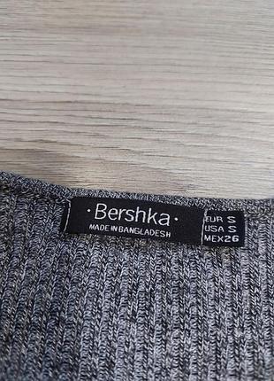 Гарненький светрик в рубчик bershka 5