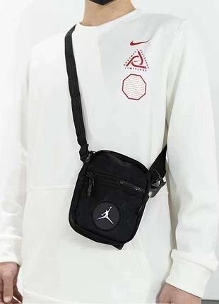 Месенджер nike air jordan сумка через плече джордан бананка найк