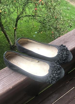 Кожаные туфли 37 размер хорошее состояние