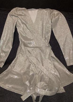 Сукня,яка мерехтить