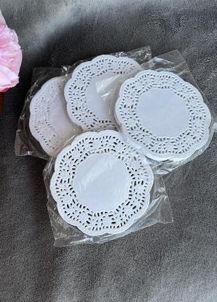 Декоративні паперові серветки для тістечок кексів ажурні1 фото
