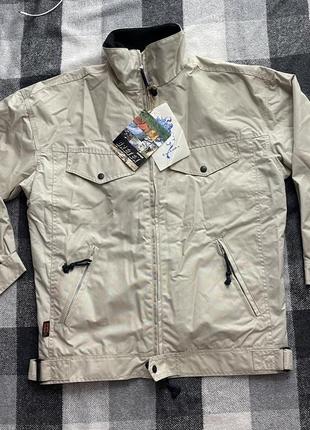 Куртка фірми salebra