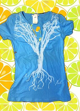 Футболка з сексі вирізом, декольте