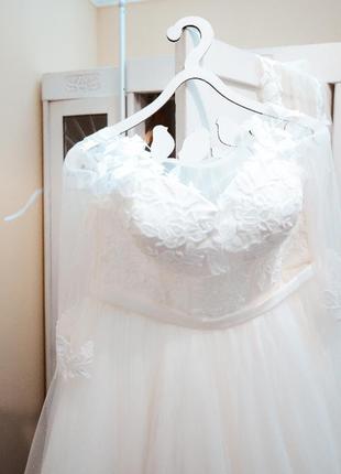 Свадебное платье со шлейфом размер 48-503 фото