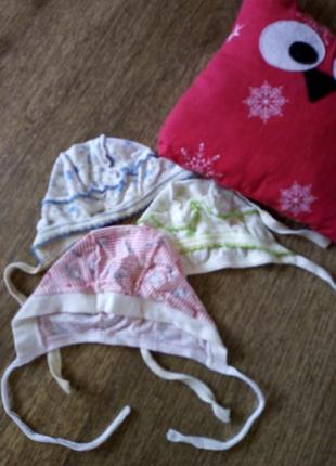 Чепчики шапочки