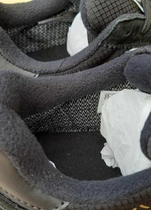 Теплые осенние кросовки  adidas iniki чёрные на чёрной термо мужские зимние термо кросовки адидас иники10 фото