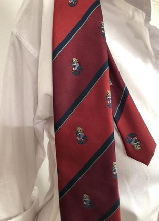 Красный винтажный галстук с принтом3 фото