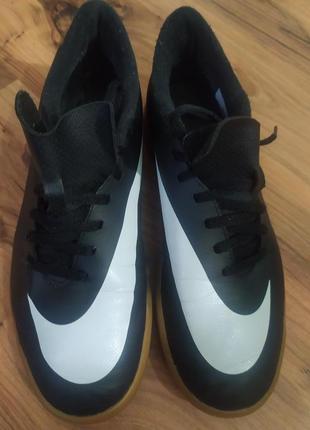 Шкіряні  футзалки, бампи new nike bravata ic indoor soccer mens black white gum art/768924-011 leather