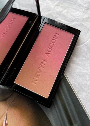 Румяна kevyn aucoin the neo blush в оттенке rose cliff