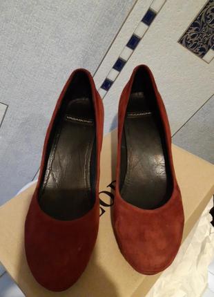 Туфлі замшеві на танкетці