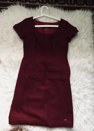 Гарненька сукня tom tailor