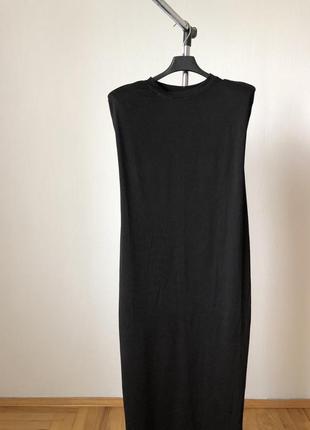 Чорне плаття міді з вшитими плечиками розмір s/m нове6 фото