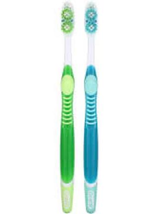 Зубна щітка vivid toothbrush 3d white, м'яка, oral-b s1 фото