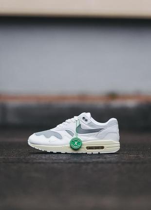 Чоловічі кросівки nike air max 1 patta white