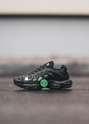 Чоловічі кросівки nike air max plus terraspace