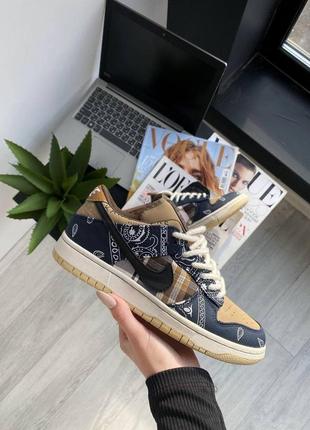 Жіночі кросівки nike sb dunk low x travis scott cactus jack brown10 фото