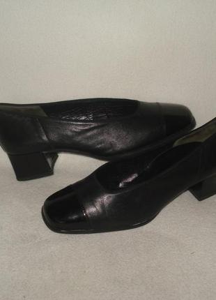 37-37,5 р./24 см.фирменные классические кожаные туфли gabor4 фото