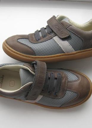 Кросівки clarks,р.30-31 устілка 20см шкіра