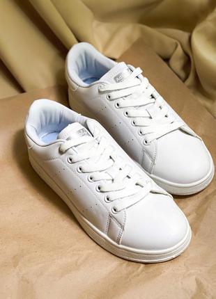 Жіночі кросівки adidas new