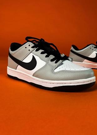 Чоловічі кросівки nike dunk low grey white 3
