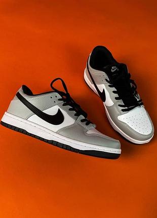 Чоловічі кросівки nike dunk low grey white 6