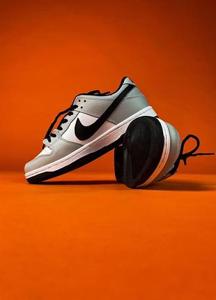 Чоловічі кросівки nike dunk low grey white 7