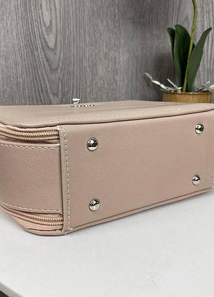 Виробник

jacobs

матеріал

екошкіра 5