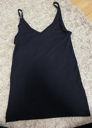 Чорна майка в рубчик