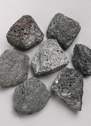 Сувенирные натуральные камни лава d-40х30мм+- (фасовка 100г.) ассорти размеров