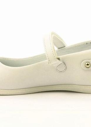 Туфли белые с цветами для девочки (33 размер)  bartek 59046994483182 фото