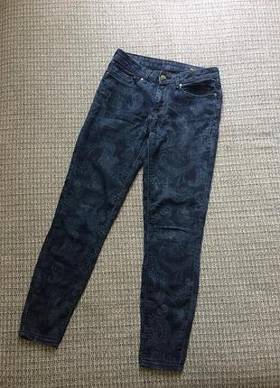 Джинси легенькі