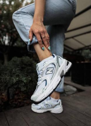 Жіночі кросівки New Balance Lyhythihainen T-Paita Impact Run London Edition Printed silver 
женские кроссовки нью баланс